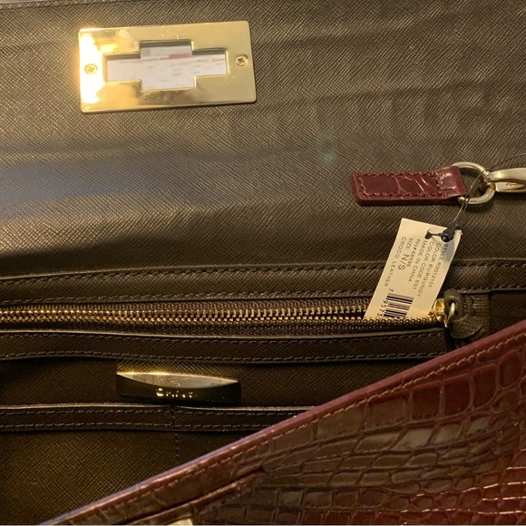 SOLD- Vintage Donna Karan DKNY oversized Clutch Purse with Chain Strap - Picture 9 of 12